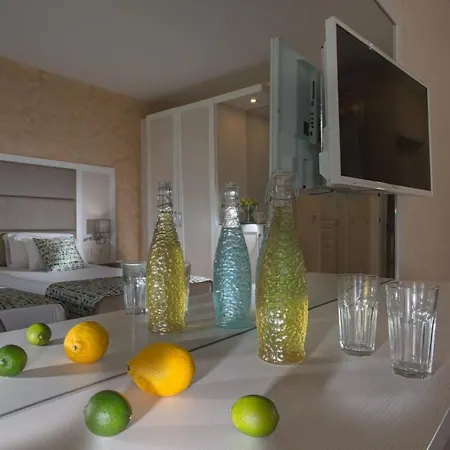 아파트 S B Sea View Rooms 포마리